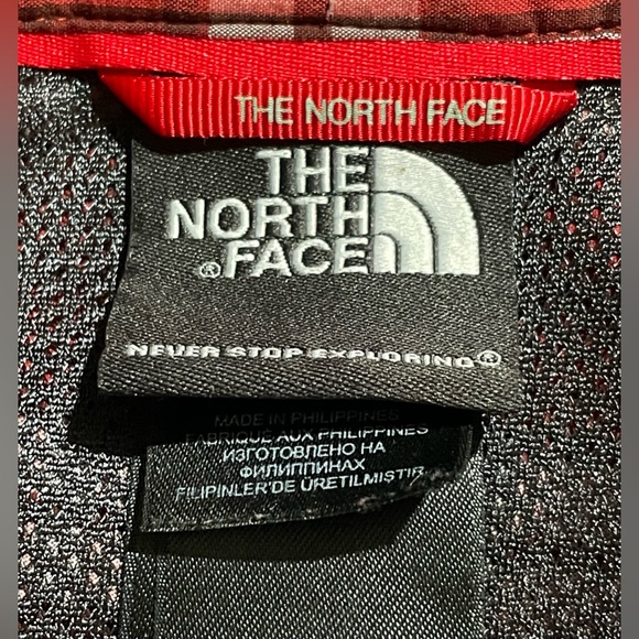 The North Face Button Down Outdoors Hiking Shirt. Men’s Large.‎ Red Plaid. - Picture 9 of 10